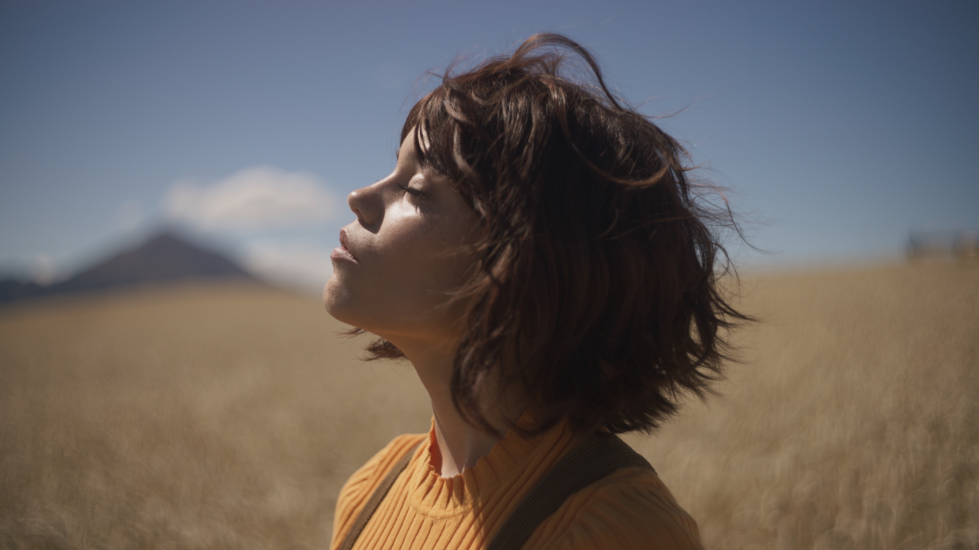 Klara and the Sun Review: Taika Waititi's Sunlit, Heartfelt Take on Ishiguro