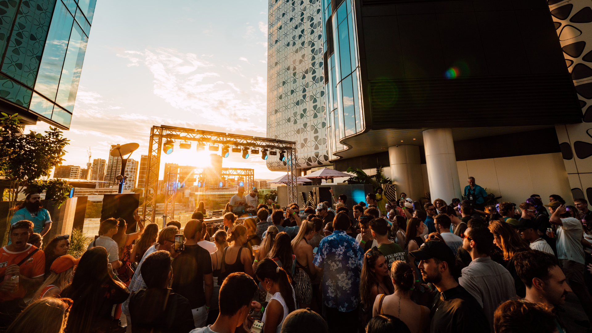 Shouse Brings the Sunset to W Brisbane for the Finale of a National Rooftop Tour