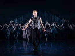Edison Manuel as Hamlet with the full company behind him. Photo: David Kelly